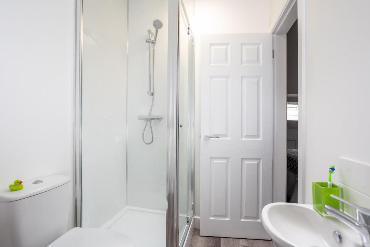 Whole House In Centre Of Town Ideal For Contractors And Professionals Villa Normanton  Екстериор снимка